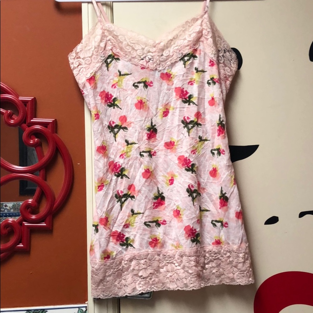 Beautiful Lace Tank Top 💖 Sz Small